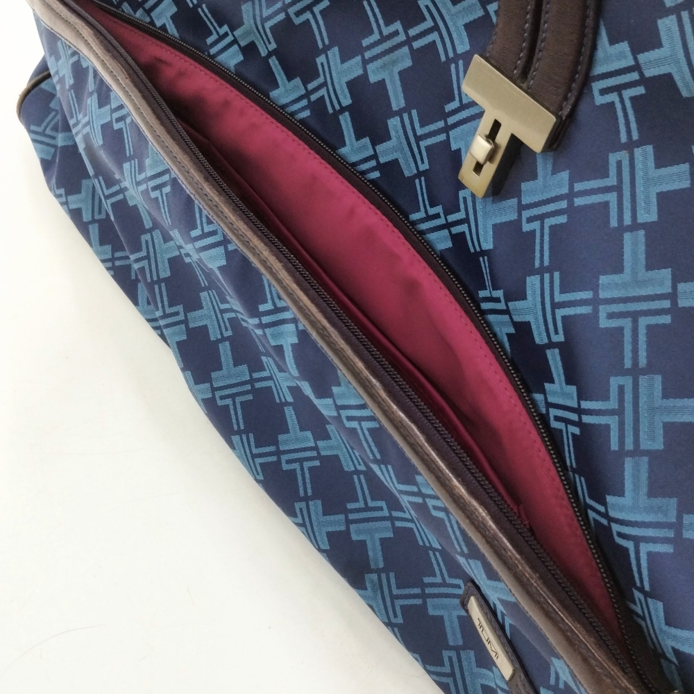 Tumi Voyager‎ Blue Logo Duffle  Bag - Picture 15 of 16